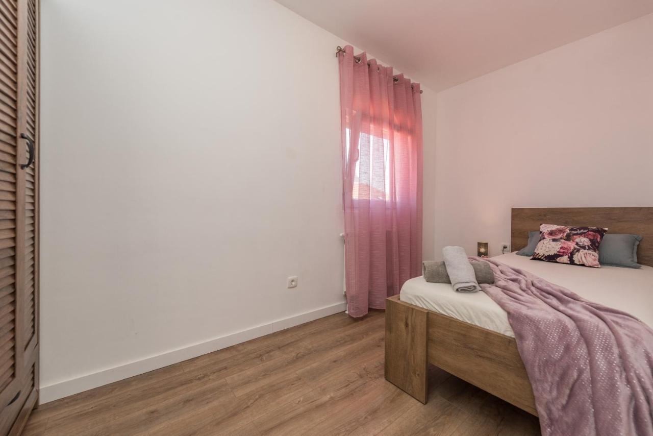 Apartmani Dmarie Privlaka  Eksteriør bilde