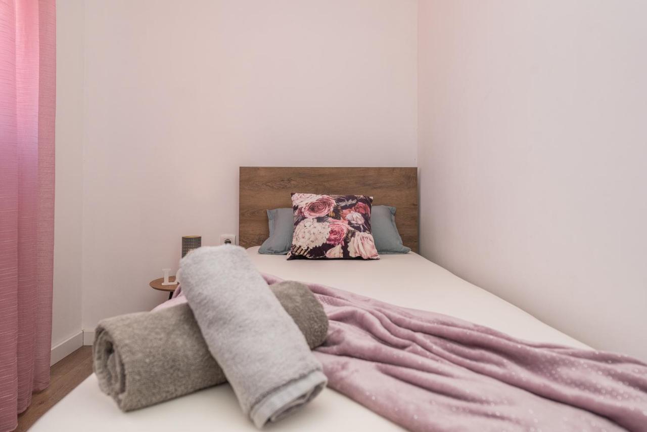 Apartmani Dmarie Privlaka  Eksteriør bilde
