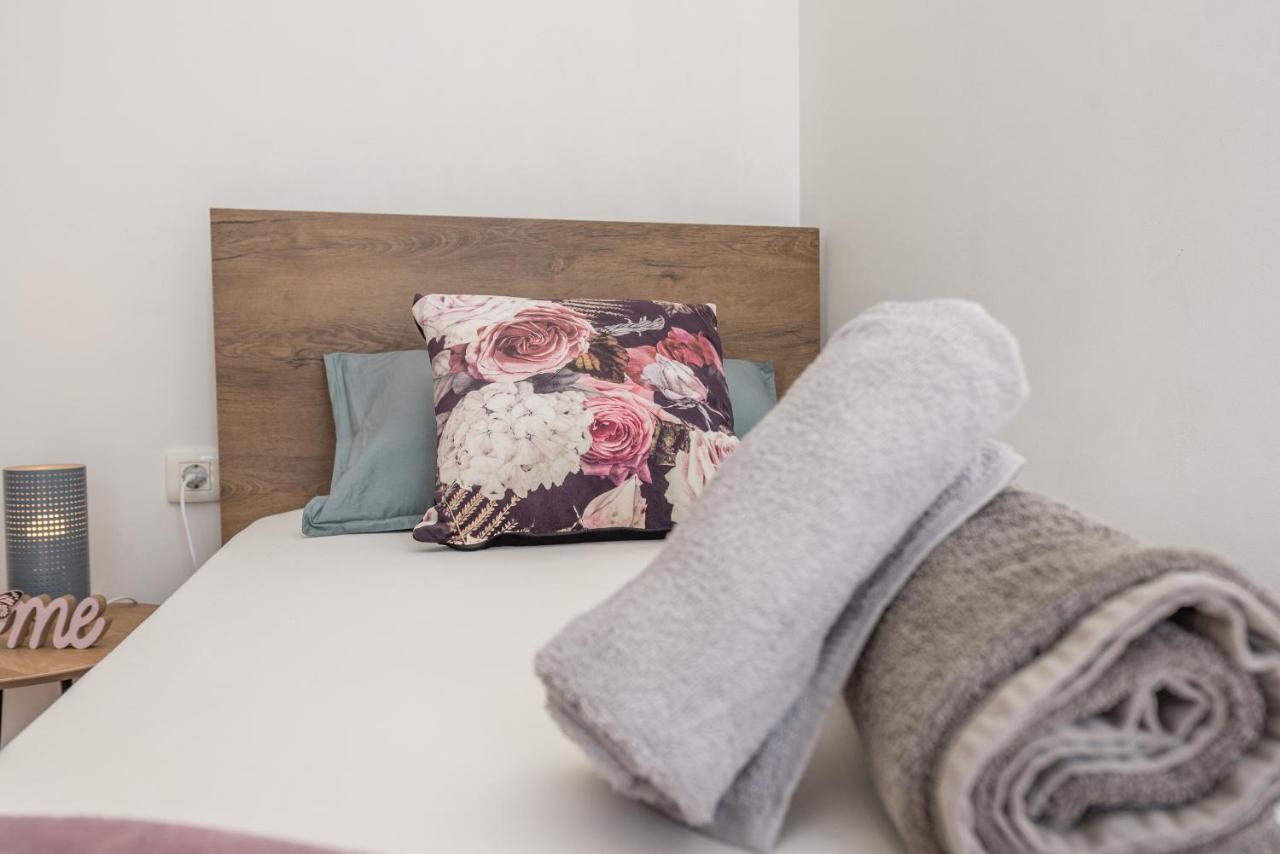 Apartmani Dmarie Privlaka  Eksteriør bilde